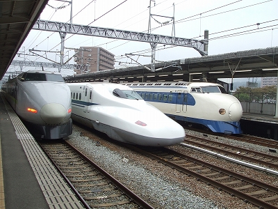 s-1018②３並び.jpg